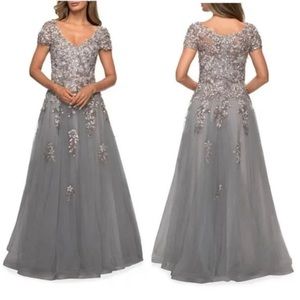 NEW La Femme Size 14 Embroidered & Beaded Ball Formal Maxi Gown Dress in Silver